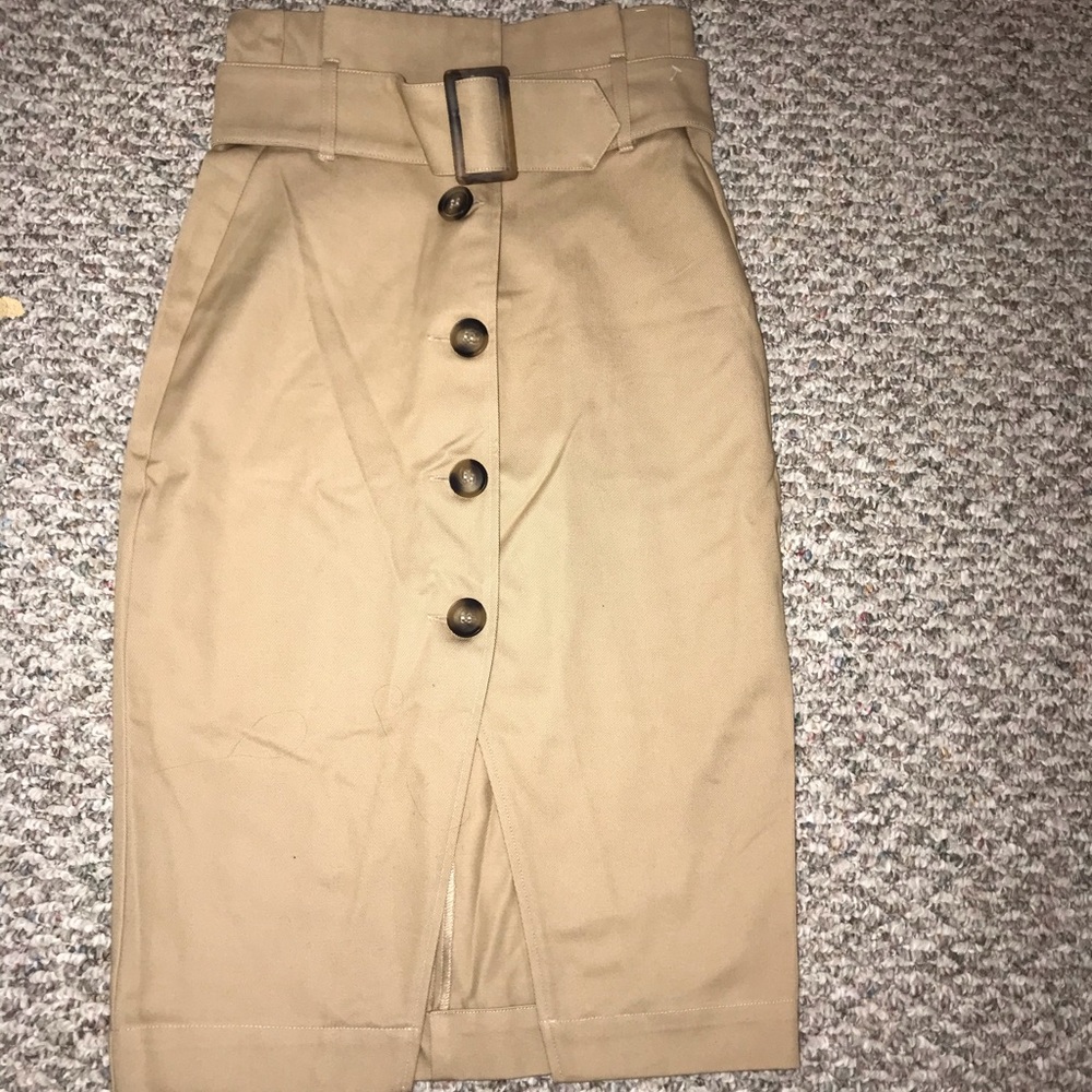 H & M business button down skirt